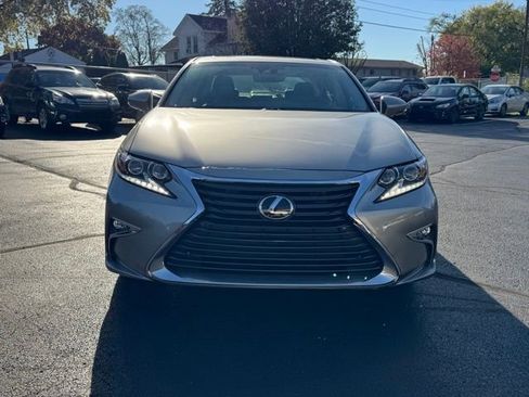 Used 2018 Lexus ES 350 image 2