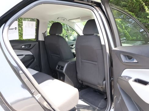 Certified 2021 Chevrolet Equinox LS w/ LS Convenience Package AWD/4WD image 45