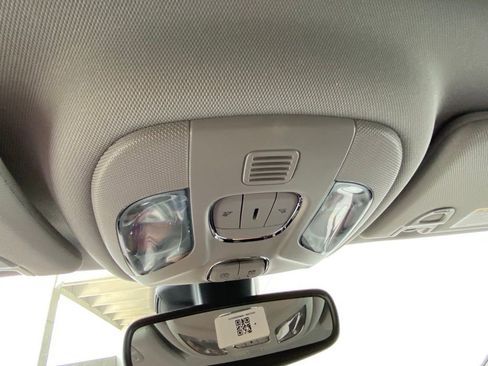 New 2022 Jeep Compass Latitude w/ Sun and Sound Group image 38