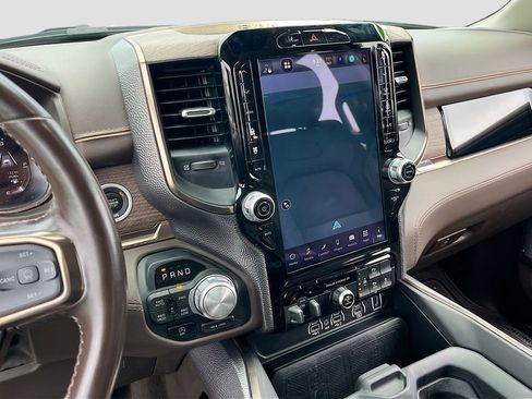 Used 2025 RAM 1500 Limited w/ Trailer Tow Group image 13