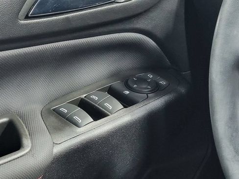 Certified 2023 Chevrolet Equinox RS FWD image 23