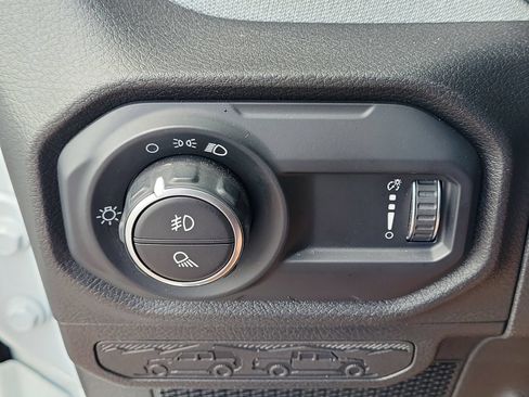 Used 2025 Jeep Gladiator Sport AWD/4WD image 25