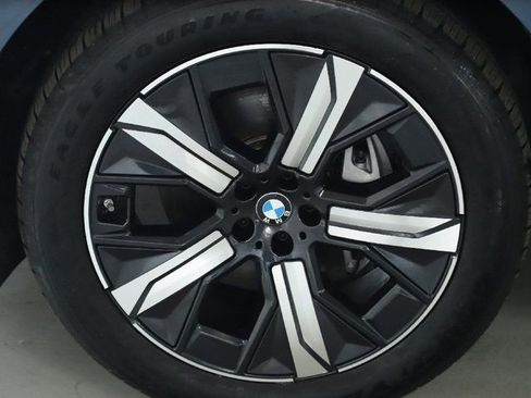 Used 2026 BMW iX xDrive45 w/ Premium Package image 36