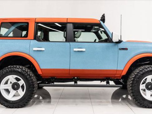 Used 2025 Ford Bronco 4-Door image 4