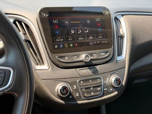 Used 2025 Chevrolet Malibu LT FWD image 29