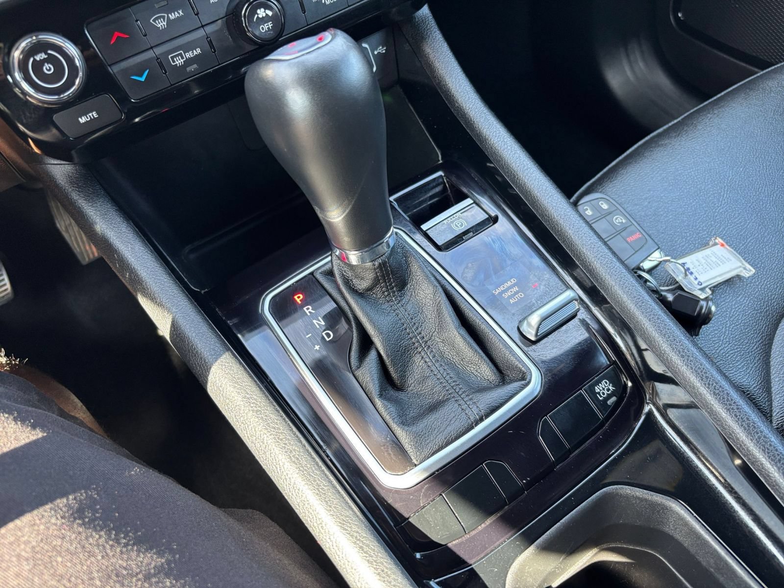 Used 2025 Jeep Compass Limited AWD/4WD image 40