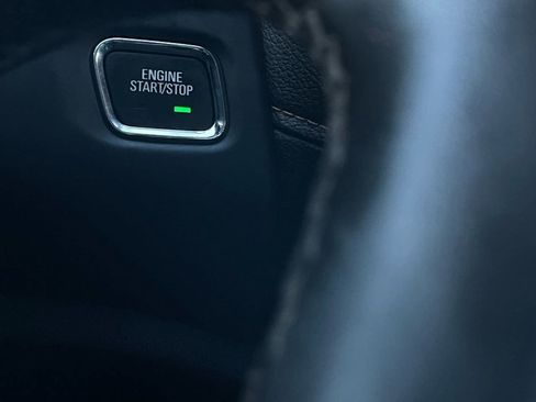 Used 2023 GMC Acadia AT4 image 17