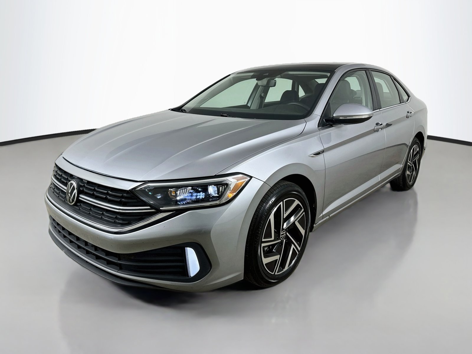 Certified 2024 Volkswagen Jetta SEL FWD image 1