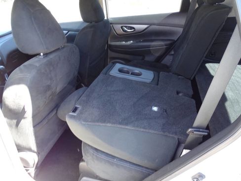 Used 2016 Nissan Rogue S image 24