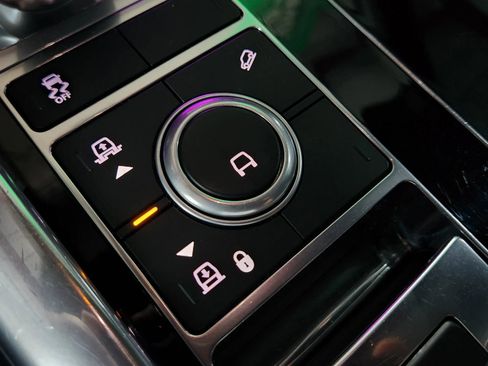 Used 2021 Land Rover Range Rover Sport HST image 41