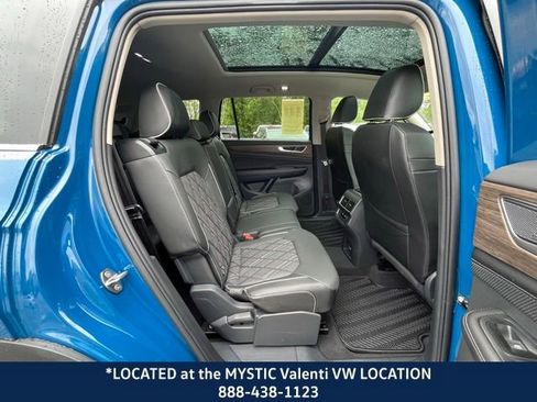 Certified 2025 Volkswagen Atlas SEL Premium R-Line image 22