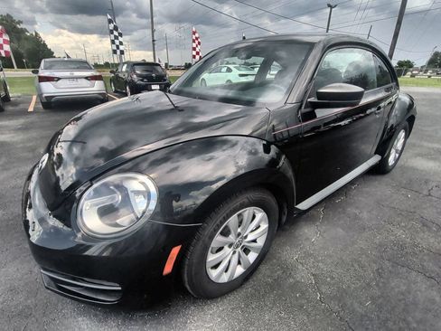 Used 2014 Volkswagen Beetle 2.5 FWD image 1