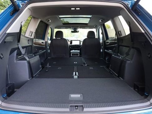 New 2026 Volkswagen Atlas SE image 9