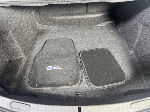 Used 2019 Chevrolet Impala LT w/ LT Convenience Package FWD image 24