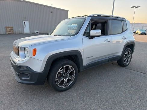 Used 2018 Jeep Renegade Limited w/ UConnect 8.4 Nav Group image 7
