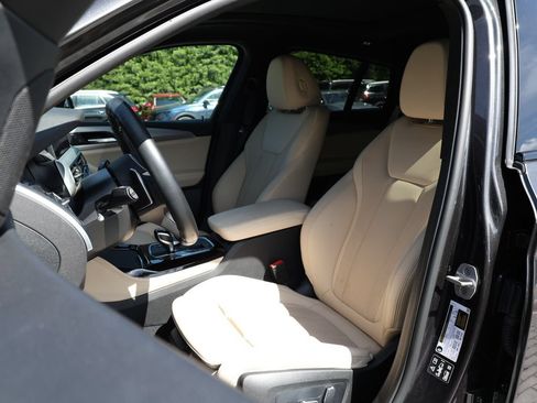 Used 2025 BMW X4 xDrive30i w/ Premium Package AWD/4WD image 16