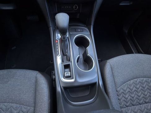 Used 2024 Chevrolet Equinox LT FWD image 20
