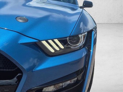 Used 2020 Ford Mustang Shelby GT500 w/ Technology Package RWD image 9