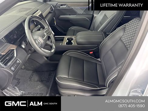 New 2026 GMC Acadia Denali w/ Super Cruise Package FWD image 11