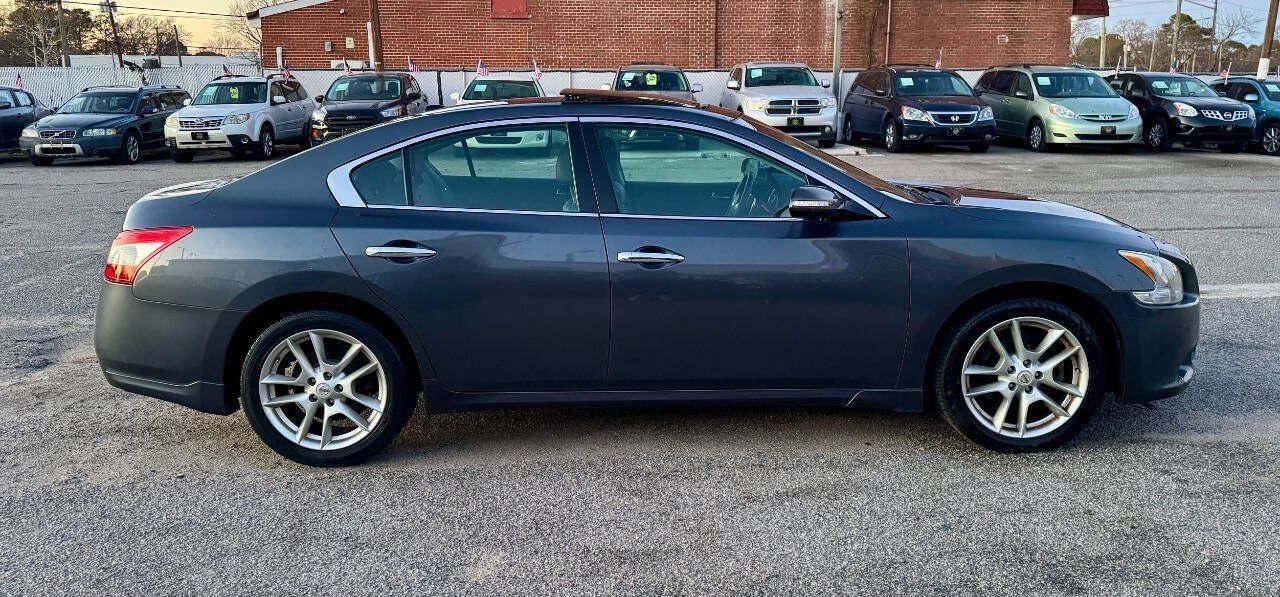 Used 2011 Nissan Maxima 3.5 SV w/ Premium Pkg FWD image 4