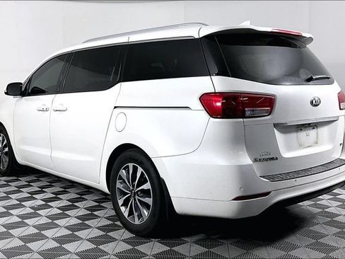 Used 2015 Kia Sedona SX FWD image 2