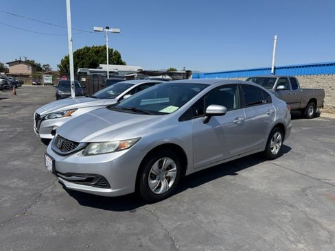 Used 2014 Honda Civic LX image 2