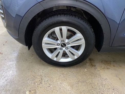 Used 2018 Kia Sportage LX AWD/4WD image 17