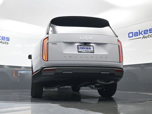 New 2027 Kia Telluride S w/ Towing Package FWD image 47