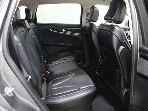 Used 2023 Lincoln Nautilus Reserve image 20