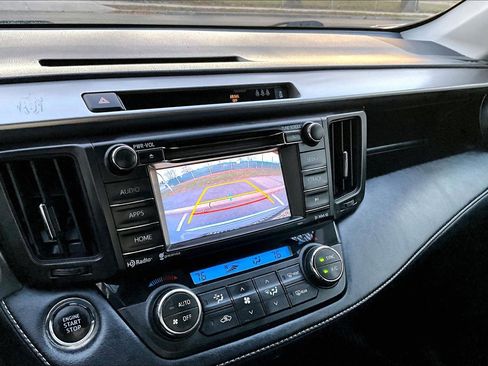 Used 2018 Toyota RAV4 XLE image 14