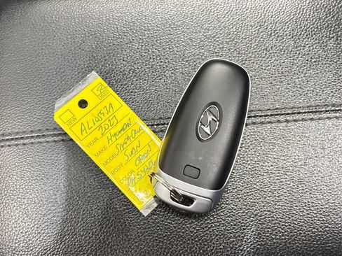 Certified 2023 Hyundai Santa Cruz SEL Premium image 33