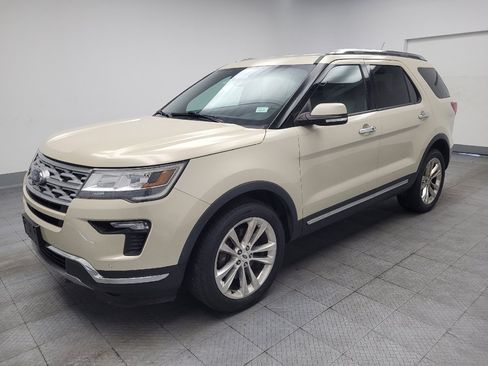 Used 2018 Ford Explorer Limited AWD/4WD image 2