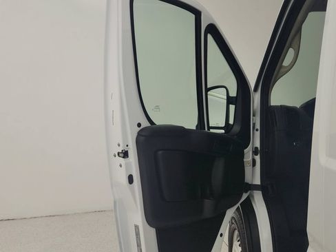 Used 2026 RAM ProMaster 2500 w/ Convenience Group FWD image 16