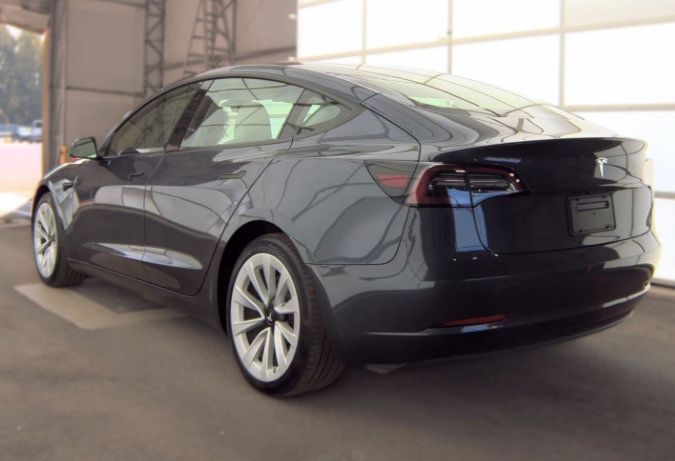 Used 2023 Tesla Model 3 Standard Range RWD image 3