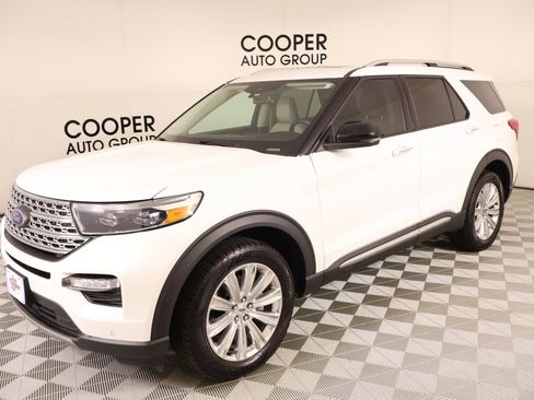Used 2022 Ford Explorer Limited w/ Equipment Group 301A AWD/4WD image 11