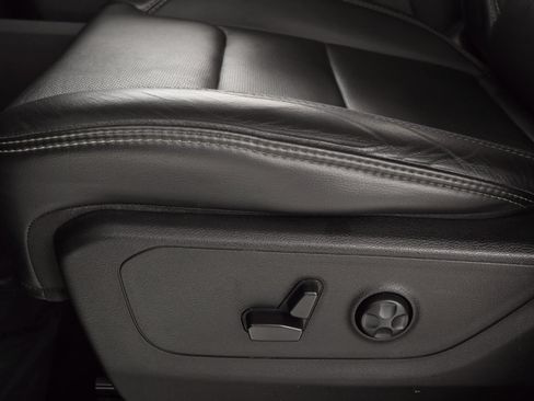 Used 2019 RAM 1500 Sport w/ Level 2 Equipment Group image 29