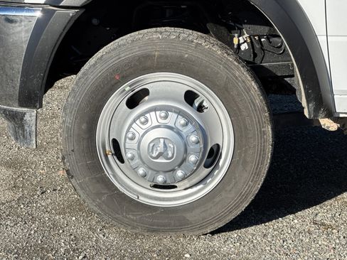 New 2026 RAM 5500 Tradesman w/ Chrome Appearance Group image 22