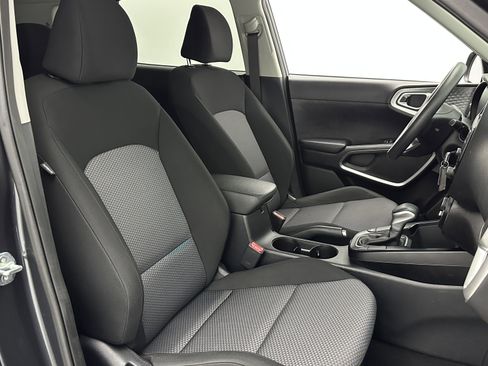 Used 2024 Kia Soul LX w/ Option Group 015 image 34