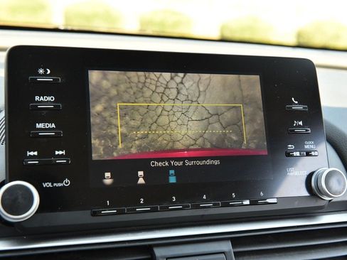 Certified 2018 Honda Accord LX image 13