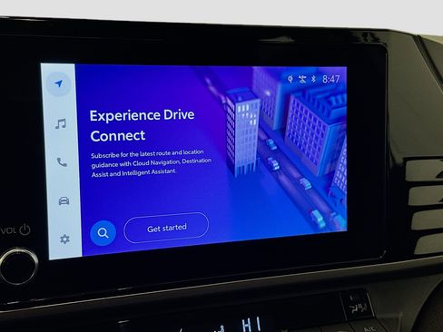 Used 2025 Toyota Camry LE image 22