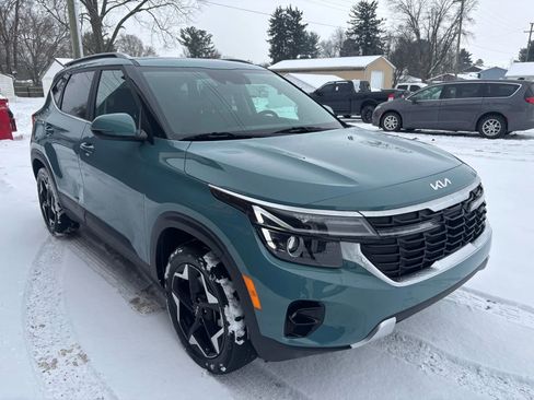 Used 2024 Kia Seltos EX image 9