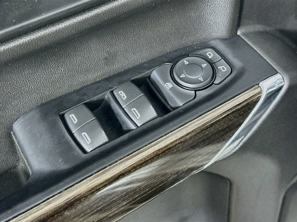 Used 2022 Chevrolet Silverado 1500 RST w/ Safety Package AWD/4WD image 22