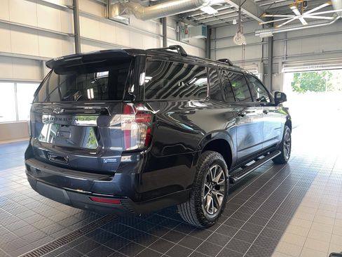 Used 2024 Chevrolet Suburban Z71 w/ Luxury Package AWD/4WD image 26