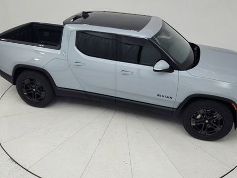 Used 2024 Rivian R1T Adventure image 73