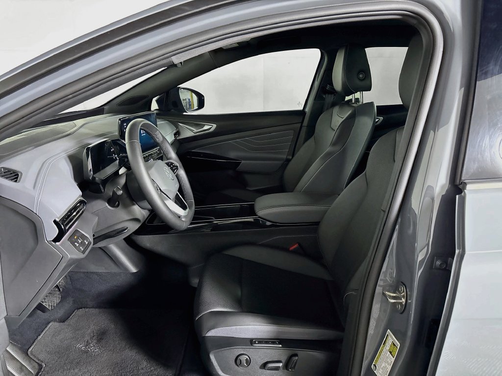 Used 2023 Volkswagen ID.4 S RWD image 12