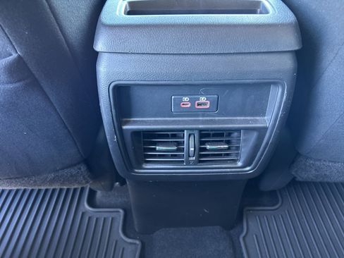 Used 2022 Nissan Murano S image 11