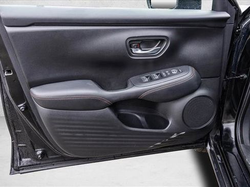 Used 2025 Honda HR-V Sport image 12