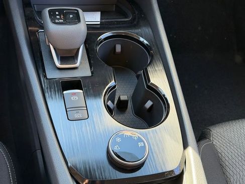 New 2026 Nissan Rogue SV AWD/4WD image 17