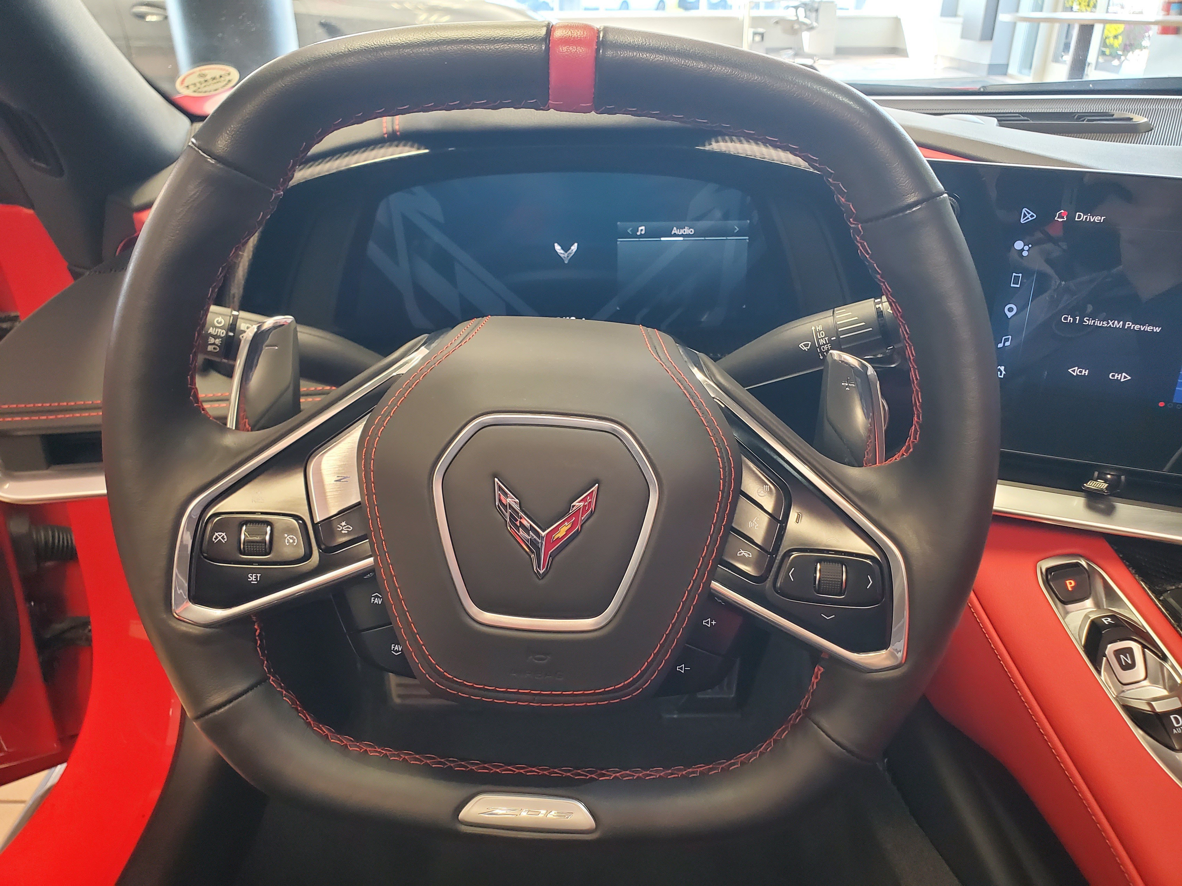 Used 2025 Chevrolet Corvette Z06 RWD image 12