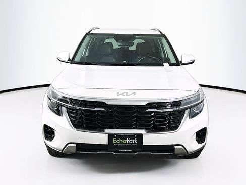 Used 2025 Kia Seltos S image 2